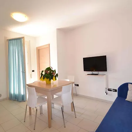 Apartamento Two-bedroom Rosolina Mare Near Sea 9 Rosapineta