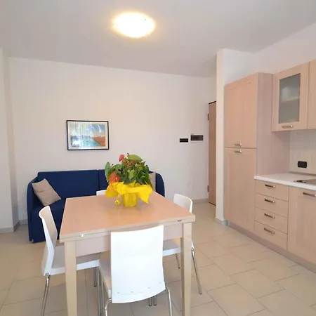 Two-bedroom Rosolina Mare Near Sea 9 Rosapineta